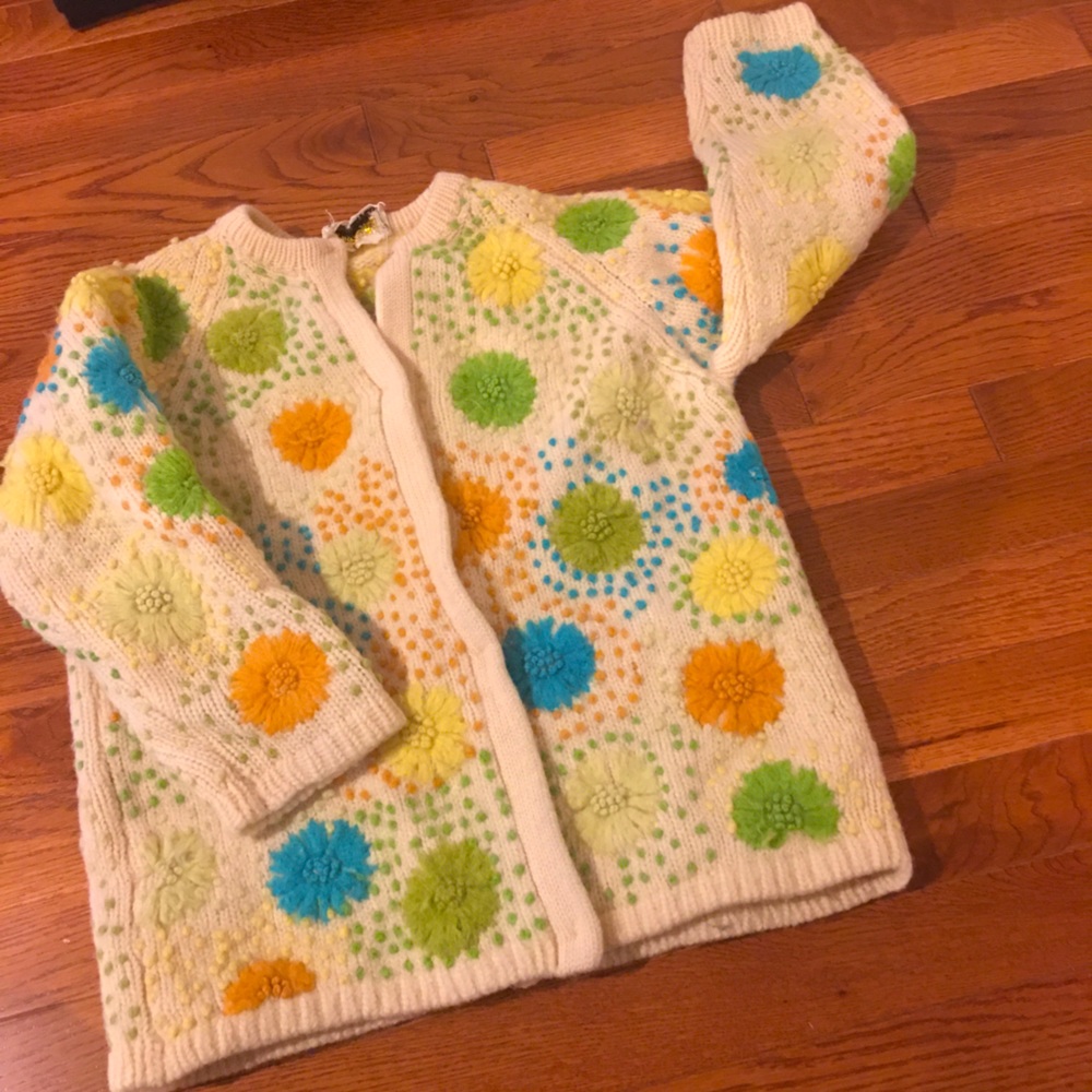Wool flower firework rainbow cardigan green blue yellow retro vintage